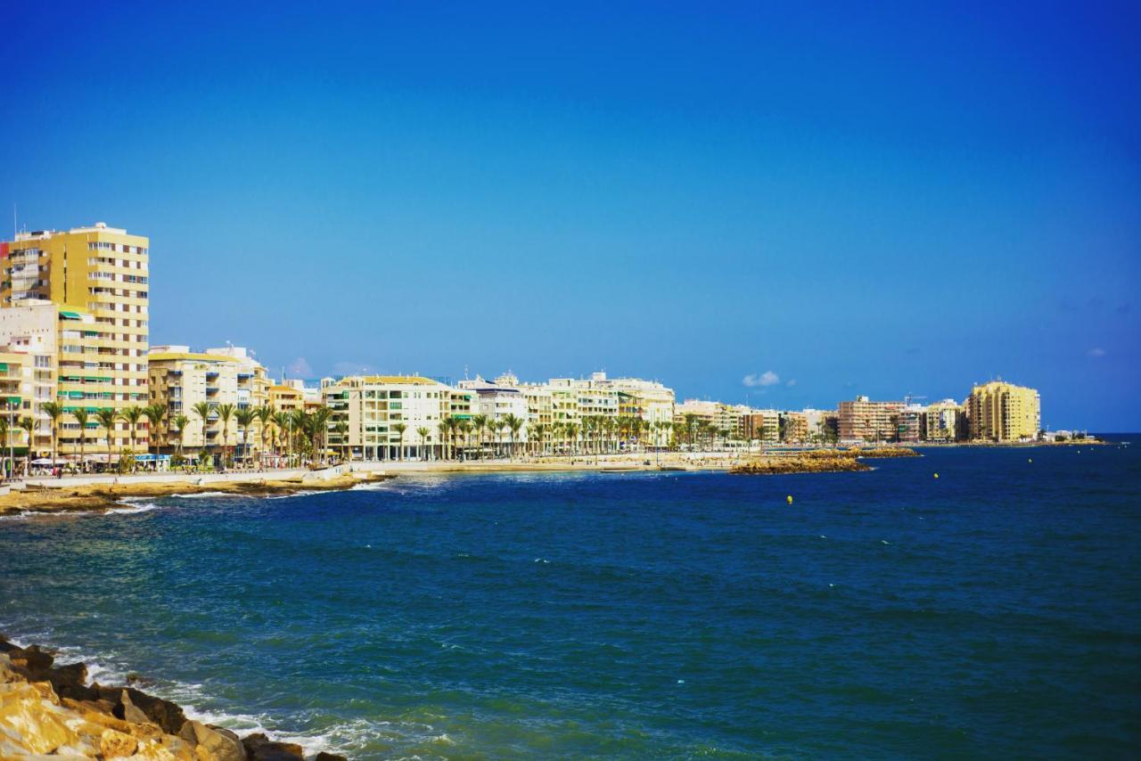 Holiday Studio Jardin Playa تورّيفيِخا المظهر الخارجي الصورة
