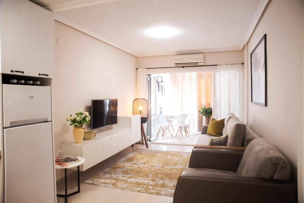 Holiday Studio Jardin Playa تورّيفيِخا المظهر الخارجي الصورة