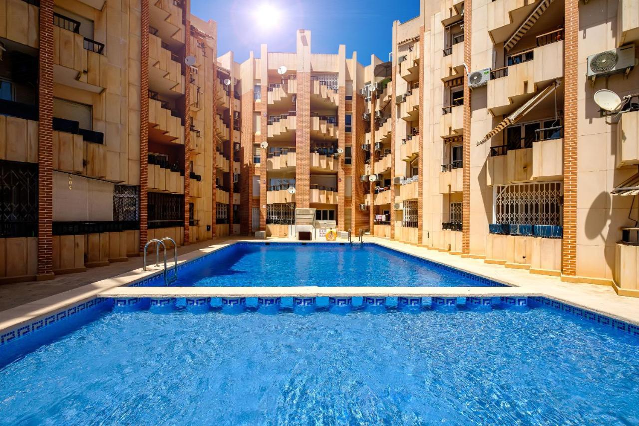 Holiday Studio Jardin Playa تورّيفيِخا المظهر الخارجي الصورة