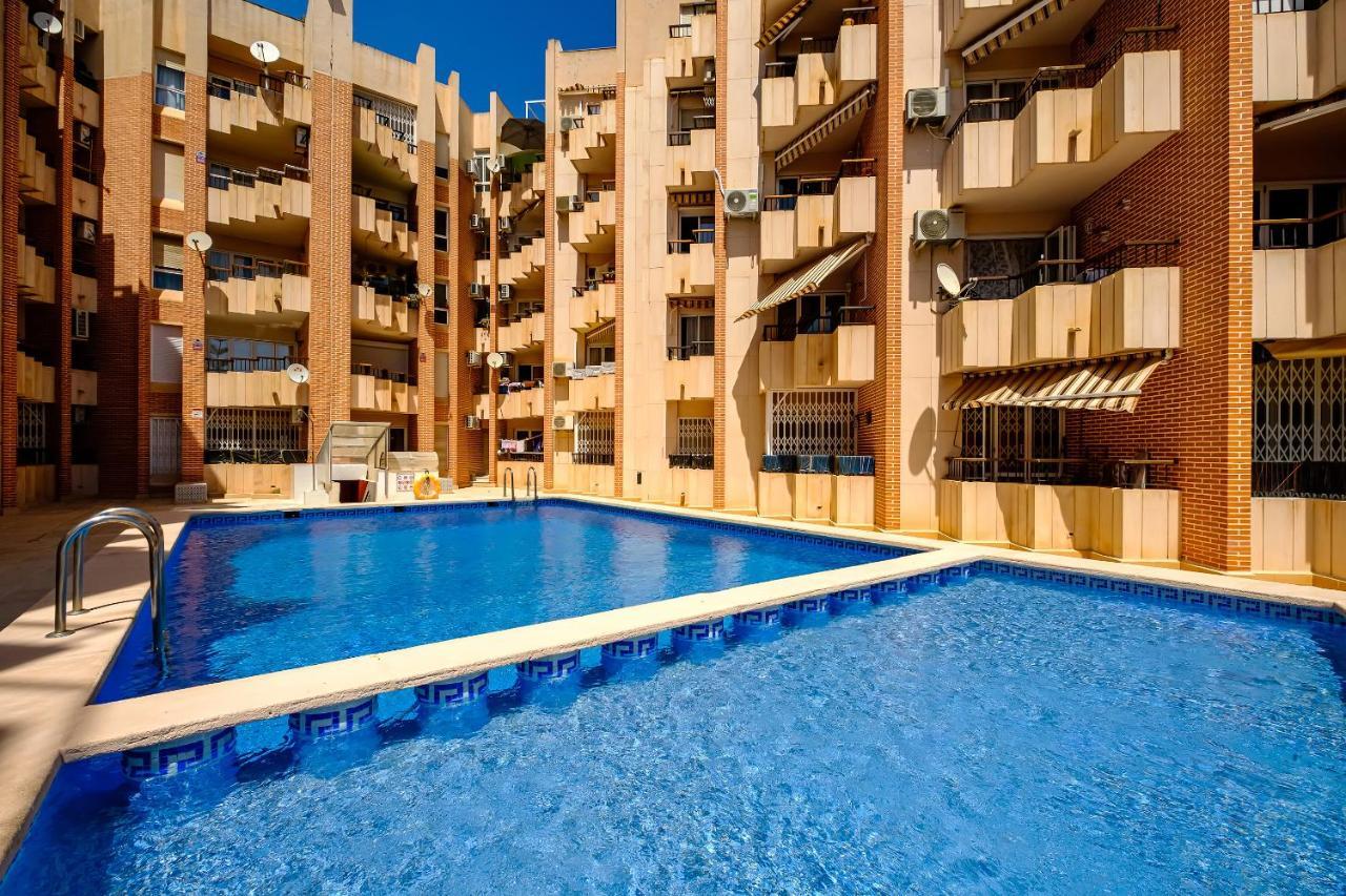 Holiday Studio Jardin Playa تورّيفيِخا المظهر الخارجي الصورة
