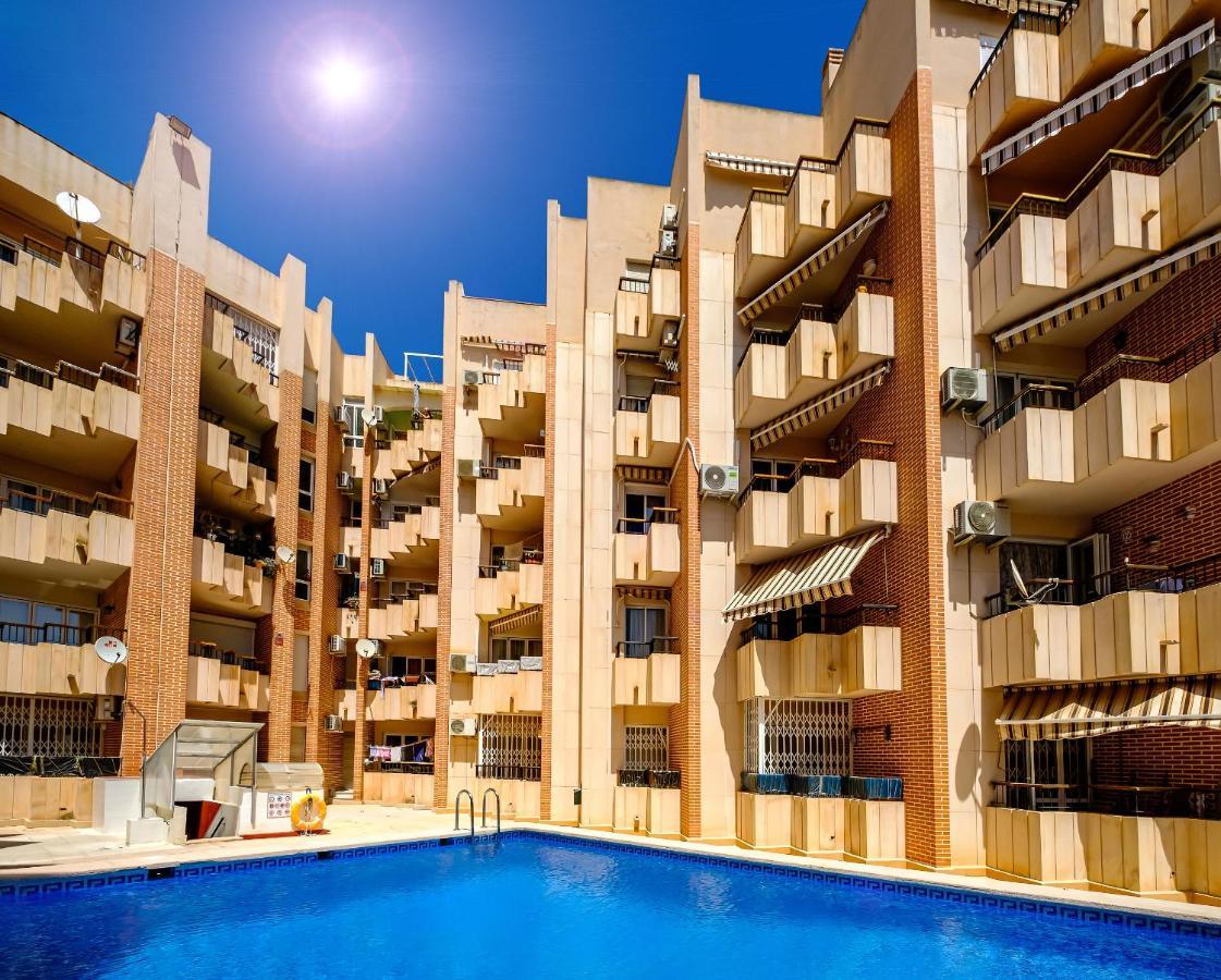 Holiday Studio Jardin Playa تورّيفيِخا المظهر الخارجي الصورة